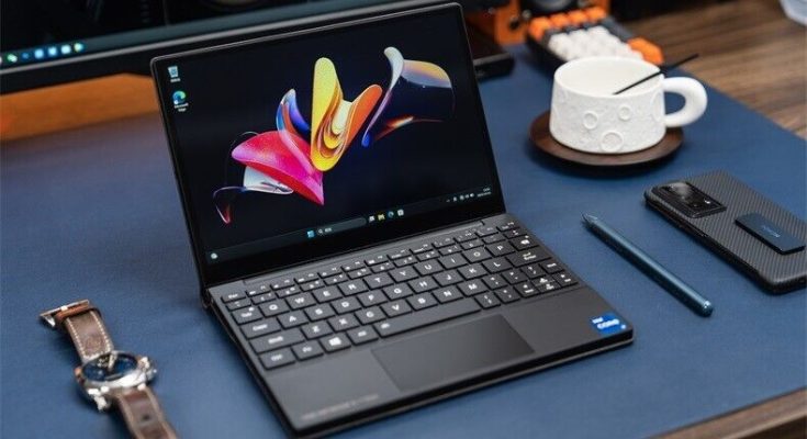 Compact Laptop: