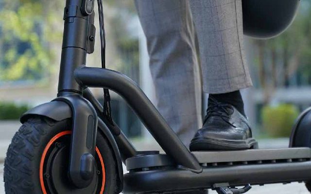 Scooter Elektrik